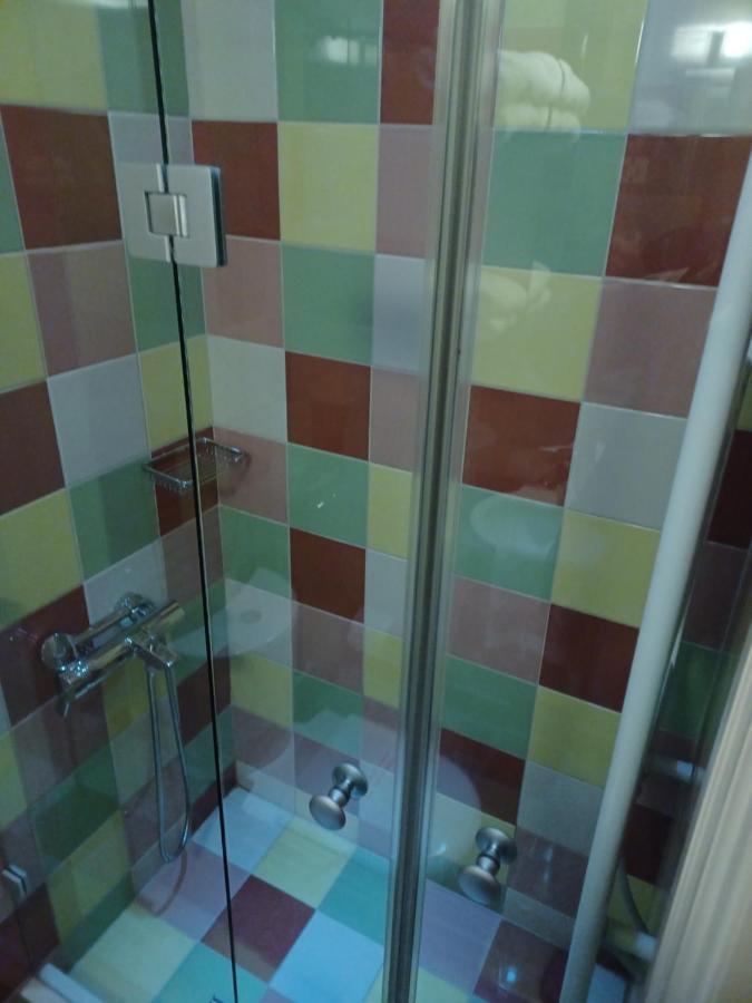 Room "Frog" In A Neoclasical House Kastoria Luaran gambar