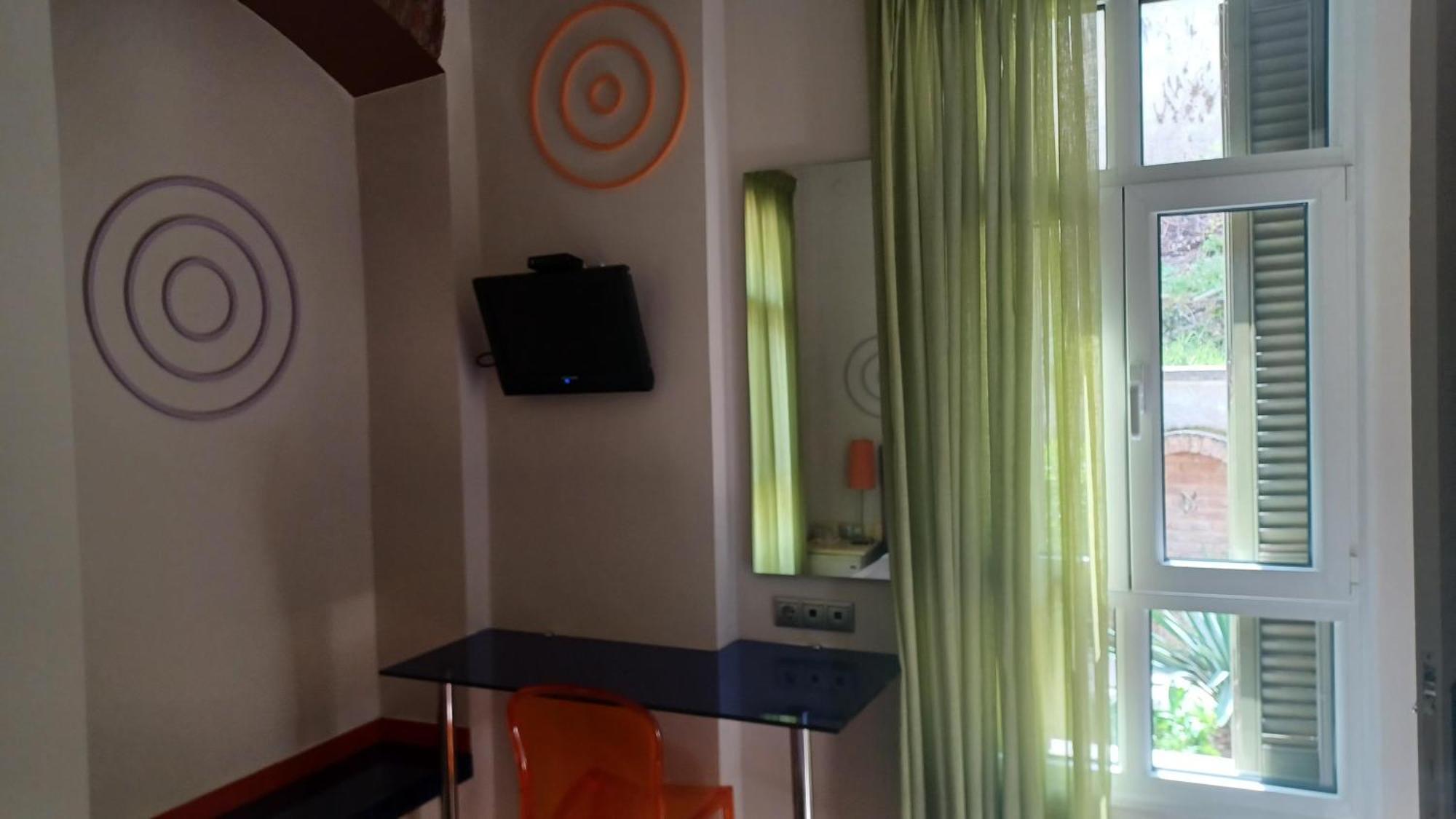 Room "Frog" In A Neoclasical House Kastoria Luaran gambar